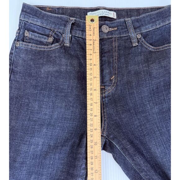 Levi's 512 Women's Perfectly Slimming Boot Cut Ankle Jeans Size 8P (Fit 28x28) - Picture 6 of 12